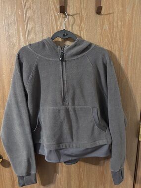 Women’s cropped sweater, quarter zip. Brand new condition.
